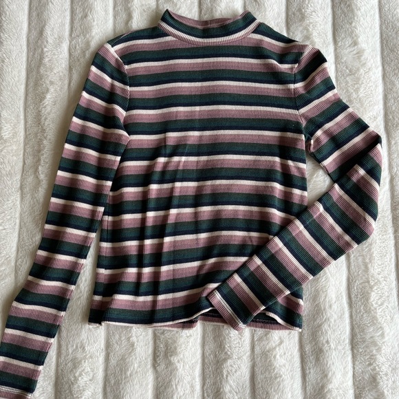 american eagle mock neck - Picture 1 of 2